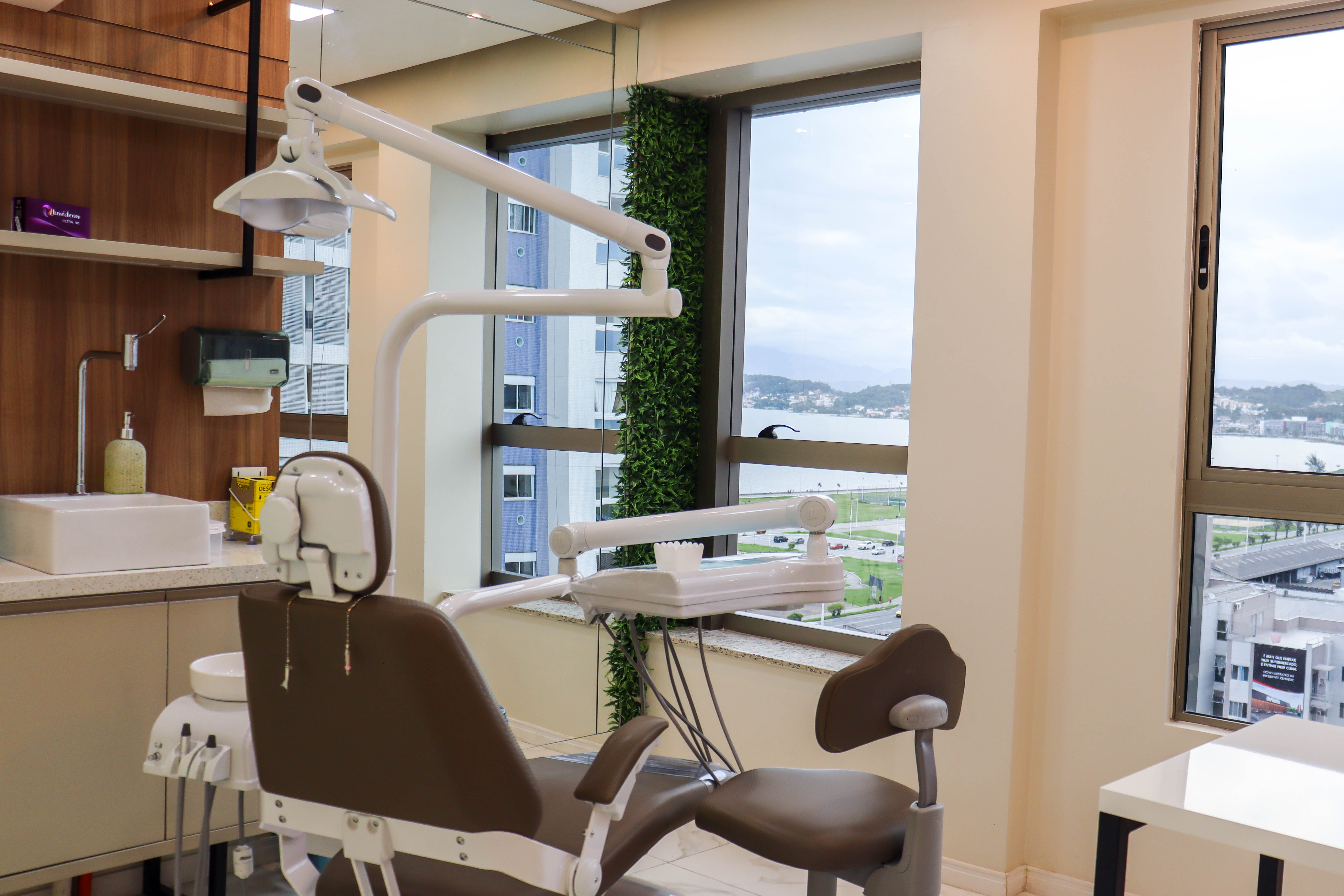 Consultório 2 - Clínica Flores