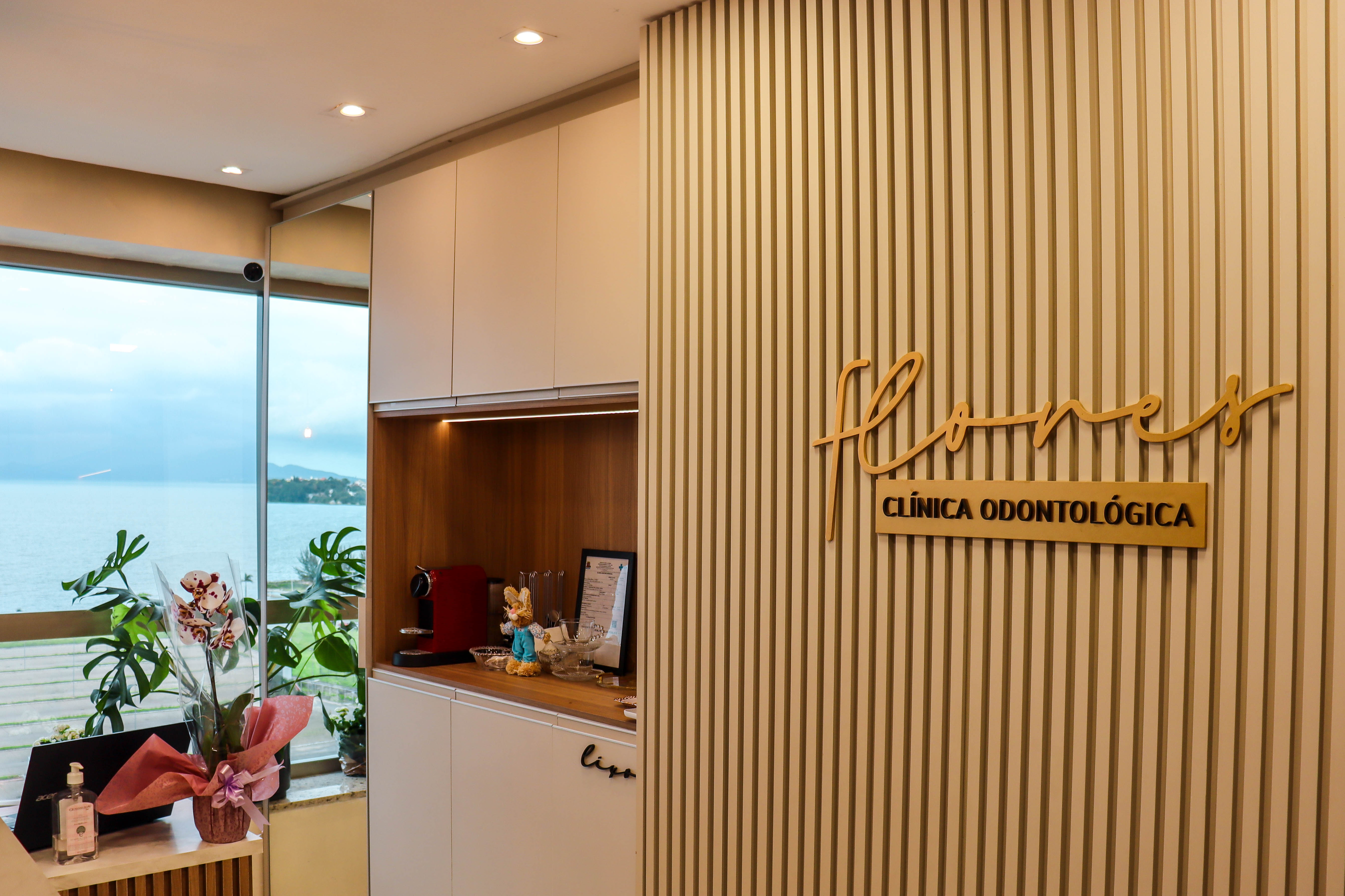 Recepção - Clínica Flores